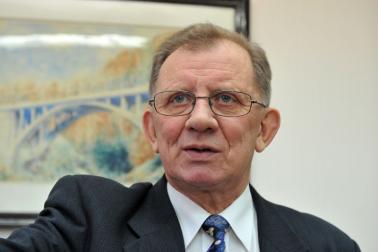 prof. dr hab. inż. Kazimierz Flaga